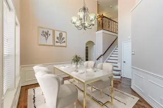 Photo #2: 21063279 Listing 