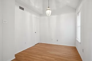 Photo #6: 21064012 Listing 