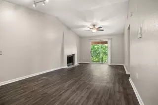 Photo #4: 21064480 Listing 