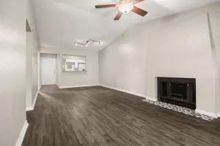 Photo #6: 21064480 Listing 