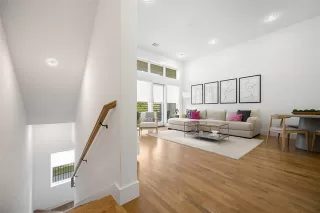 Photo #4: 21064827 Listing