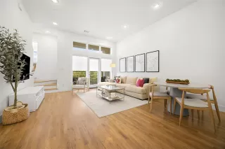 Photo #5: 21064827 Listing