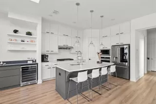 Photo #6: 21064980 Listing 