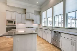 Photo #5: 21065381 Listing