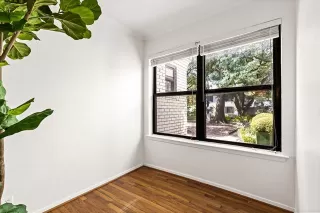 Photo #6: 21066016 Listing