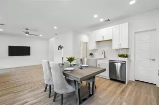 Photo #5: 21066034 Listing 