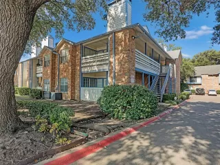 Photo #4: 21066570 Listing 