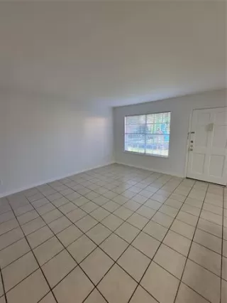 Photo #5: 21066890 Listing 