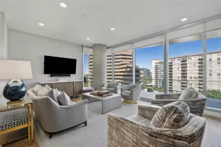 Photo #2: 21066927 Listing 