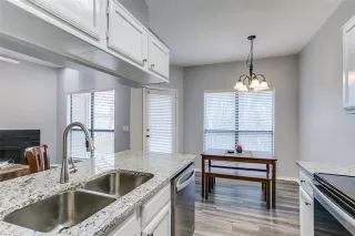 Photo #2: 21067003 Listing