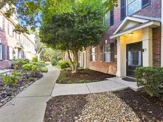 Photo #2: 21067496 Listing 