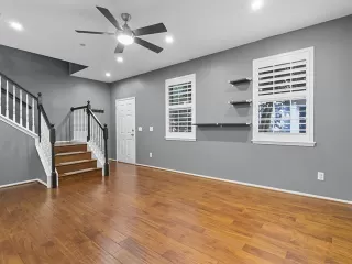 Photo #4: 21067496 Listing 