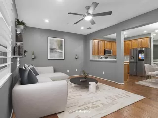 Photo #5: 21067496 Listing 