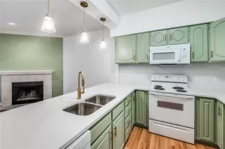 Photo #5: 21067547 Listing