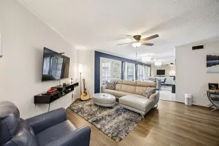 Photo #5: 21067613 Listing 