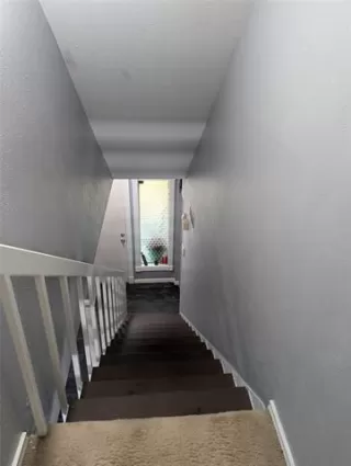 Photo #4: 21068396 Listing 