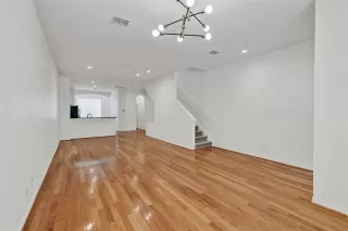 Photo #5: 21069088 Listing 