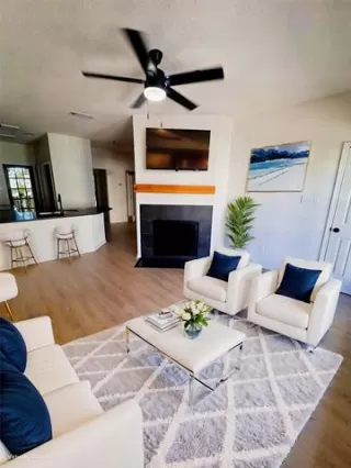 More Details about MLS # 21069398 : 4800 W LOVERS LANE #212