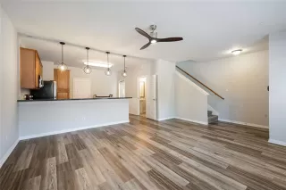 Photo #4: 21069658 Listing 