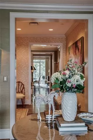 Photo #2: 21069747 Listing 