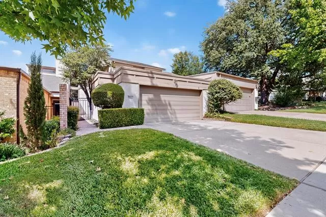 MLS: 21069968 Condo For Sale