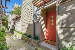 Photo #5: 21070065 Listing 