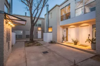 Photo #4: 21070405 Listing 