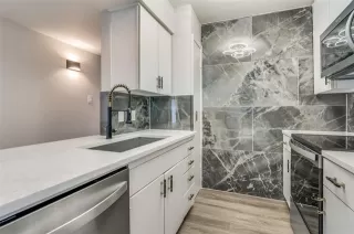 Photo #6: 21070604 Listing 