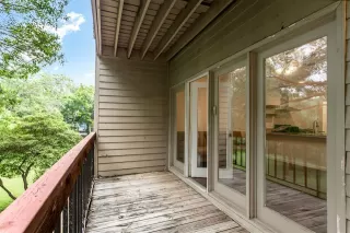 Photo #6: 21070632 Listing