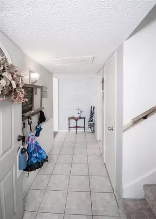 Photo #3: 21070665 Listing