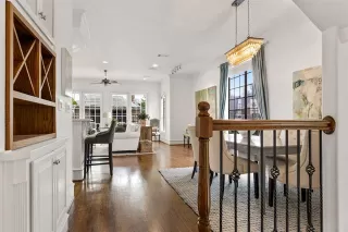 Photo #4: 21071175 Listing 