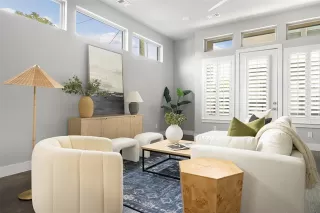 Photo #6: 21071632 Listing