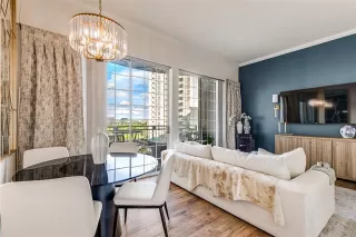 Photo #3: 21071739 Listing