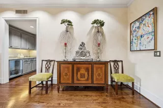 Photo #4: 21072209 Listing 