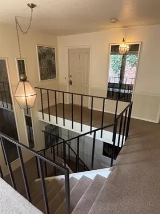 Photo #2: 21072218 Listing