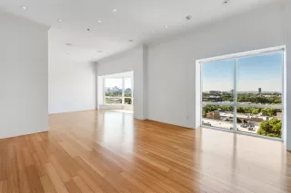 Photo #2: 21072232 Listing