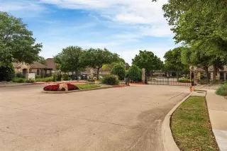 Photo #5: 21072233 Listing 