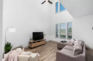 Photo #6: 21072351 Listing 