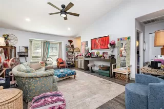 Photo #6: 21072843 Listing 