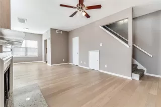 Photo #2: 21072903 Listing 