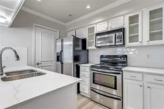 Photo #6: 21073178 Listing