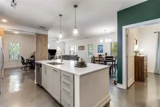 More Details about MLS # 21073267 : 5710 MCCOMMAS BOULEVARD #103