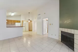 Photo #4: 21073825 Listing