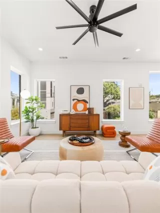 Photo #2: 21073866 Listing 