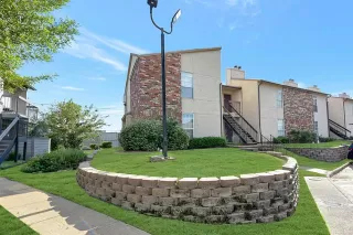 Photo #2: 21074168 Listing