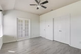 Photo #4: 21074230 Listing 