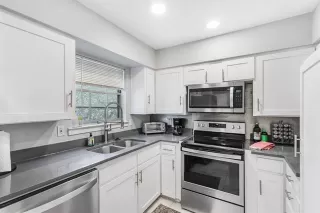 Photo #6: 21074666 Listing 