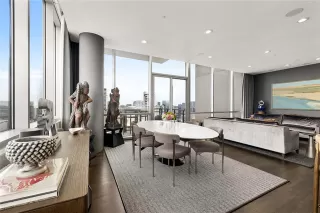 Photo #5: 21074732 Listing