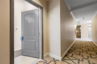 Photo #2: 21074900 Listing