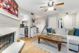 Photo #5: 21075554 Listing 